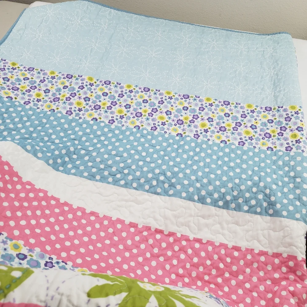 Madison Park Floral Butterfly Polka Dot Girls Twin Sized Quilt / Bed Cover